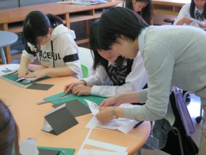 体験授業:紙から立体を作ってみよう!